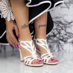 Сандали с дебел ток 2XKK95 Бял » MeiMall.bg