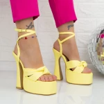Дамски сандали с ток и платформа 956-19 Жълто Botinelli