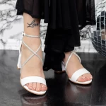 Дамски сандали с дебел ток 2XKK59 Бял Mei