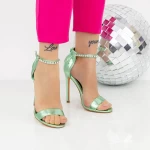 Дамски сандали с тънък ток 2KV90 Зелено Mei