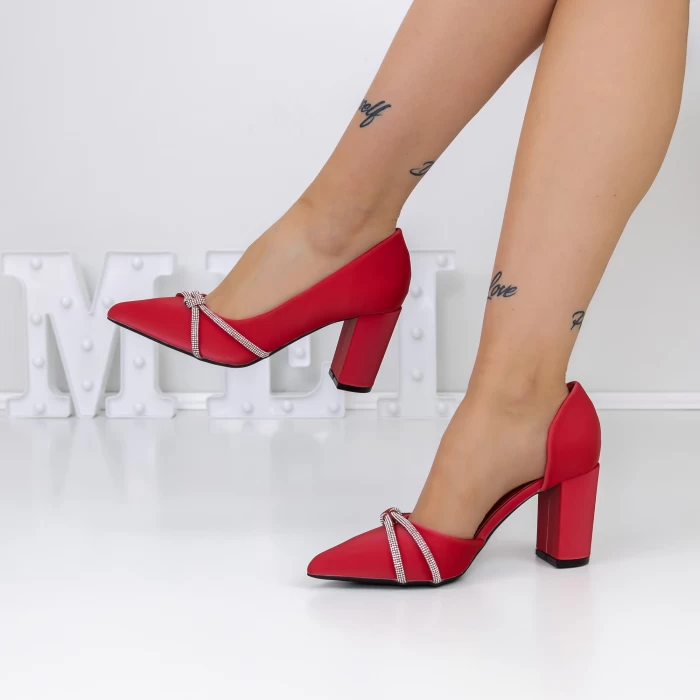 Обувки с дебел ток 3XKK16 Червено » MeiMall.bg