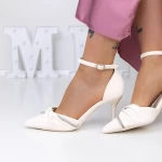 Обувки на тънък ток 3XKK11 Бежово » MeiMall.bg