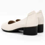 Обувки с дебел ток 5261 Кремав цвят » MeiMall.bg