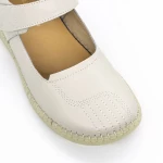 Дамски ежедневни обувки GA2319 Кремав цвят » MeiMall.bg