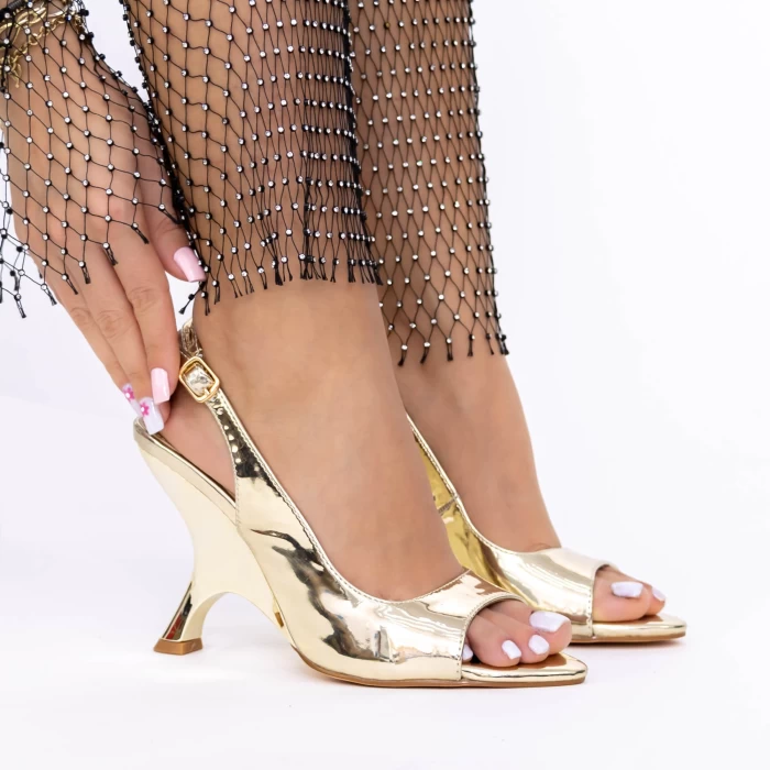 Дамски обувки с ток 3KV37 Златен | Mei