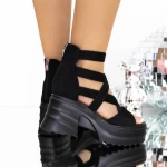 Дамски сандали на платформа 3WL131 Черен | Mei