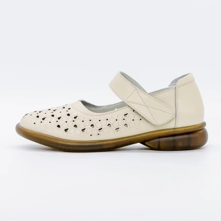 Дамски ежедневни обувки 31683 Кремав цвят » MeiMall.bg