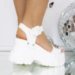Дамски сандали на платформа 3WL208 Бял | Mei