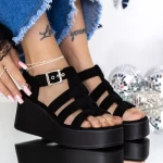 Дамски сандали на платформа 3GZ71 Черен | Mei