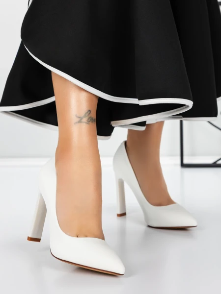 Обувки с дебел ток 3DC36 Бял » MeiMall.bg