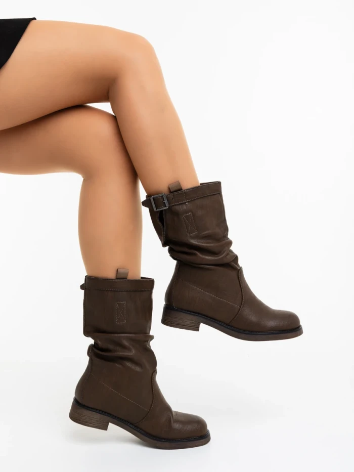 Дамски чизми кафяви от екологична кожа Harika