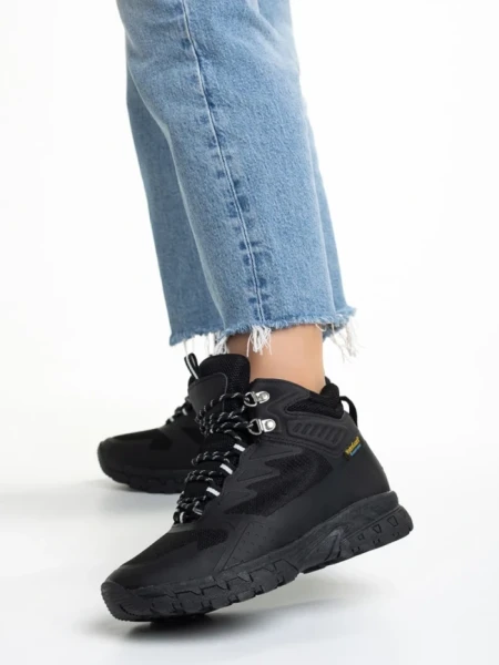 Дамски боти  черни  от еко кожа и текстилен материал Paityn