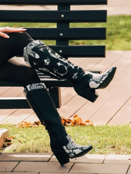 Дамски чизми черни с бяло от еко кожа Narelle