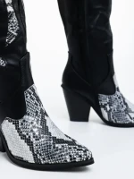 Дамски чизми черни с бяло от еко кожа Narelle