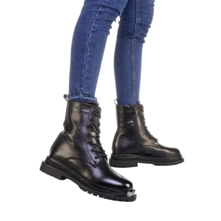 Дамски боти Ariana черни