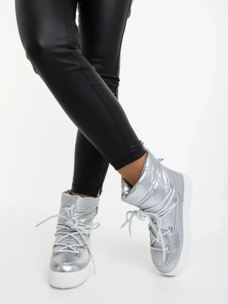 Дамски чизми сребристи от еклогичка лачена кожа и текстилен материал Galena