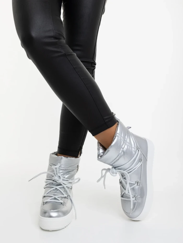 Дамски чизми сребристи от еклогичка лачена кожа и текстилен материал Galena