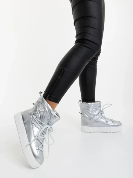 Дамски чизми сребристи от еклогичка лачена кожа и текстилен материал Galena