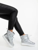 Дамски чизми сребристи от еклогичка лачена кожа и текстилен материал Galena