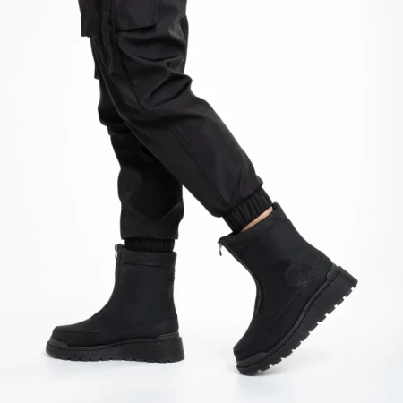 Дамски чизми черни  от еко кожа  Lilith