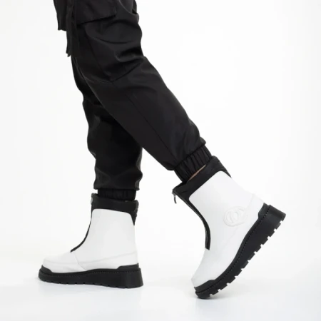 Дамски чизми бели  от еко кожа  Lilith