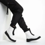 Дамски чизми бели  от еко кожа  Lilith