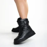 Дамски чизми  черни  от текстилен материал  Rinda