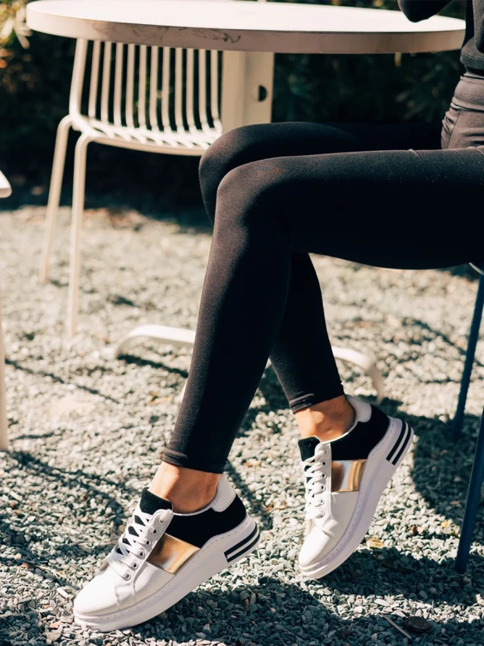 Дамски спортни обувки бели с  черно от  еко кожа  Nedelya