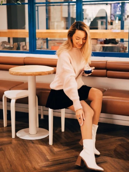 Дамски боти с ток бели от екологична кожа Santana