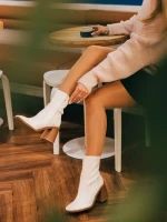 Дамски боти с ток бели от екологична кожа Santana