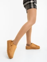 Дамски чехли камел от текстилен материал Luara