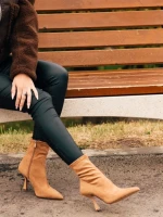 Дамски боти бежови от текстилен материал Adisia