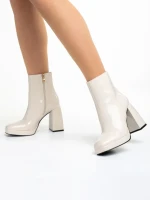 Дамски боти  бежови  от лачена еко кожа Rosalita