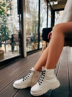 Дамски боти  бежови от екологична кожа Tarsia