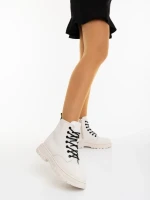 Дамски боти  бежови от екологична кожа Tarsia