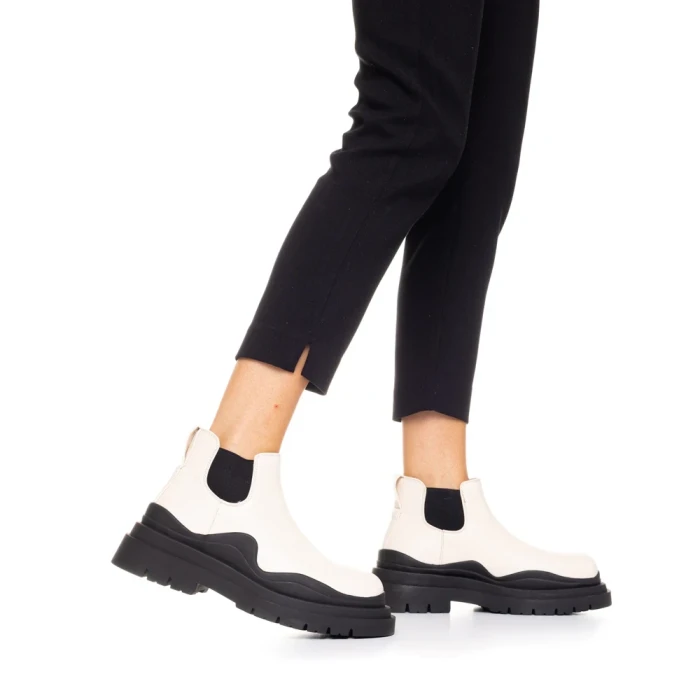 Дамски боти Amitilia бежови