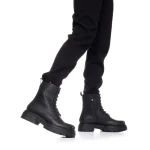 Дамски боти Amina черни