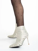 Дамски боти  бели  от текстилен материал  Carrie