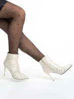 Дамски боти  бели  от текстилен материал  Carrie