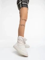 Дамски чизми бежови от еко кожа и текстилен материал Bahar