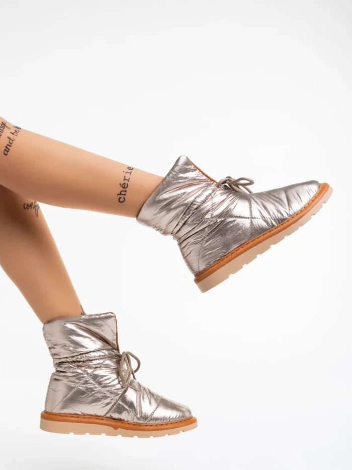 Дамски чизми шампанско от текстилен материал Zurine