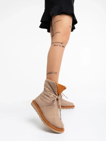 Дамски чизми бежови тъмно от текстилен материал Zurine