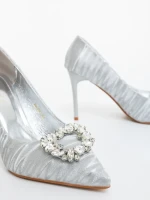 Дамски обувки с ток сребристи от текстилен материал Severa