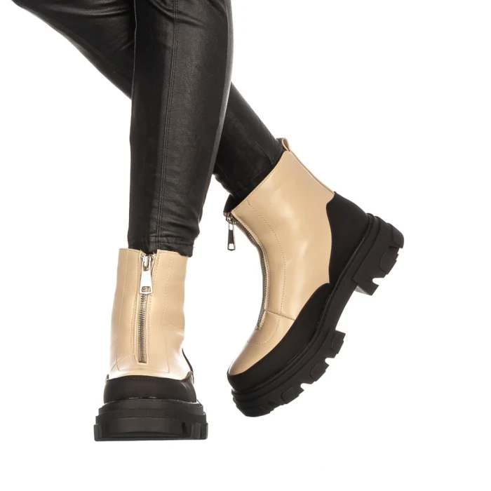 Дамски чизми Priva бежови