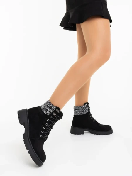 Дамски боти черни от текстилен материал Megara