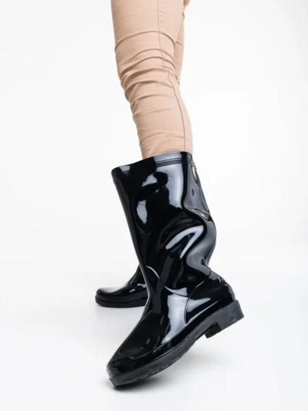 Дамски чизми черни от каучук Keilantra