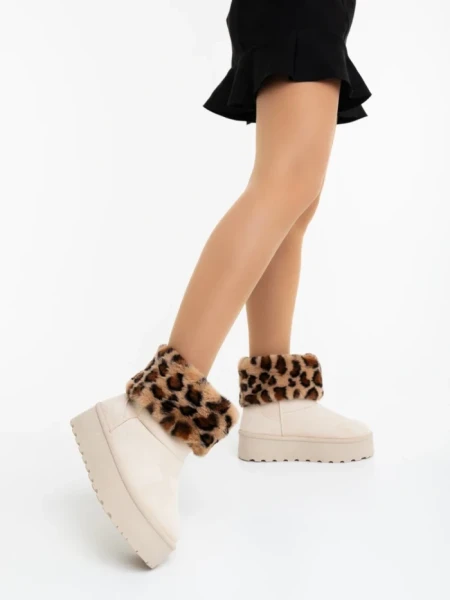 Дамскии чизми светлобежови от текстилен материал Zalinda