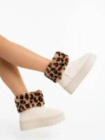 Дамскии чизми светлобежови от текстилен материал Zalinda