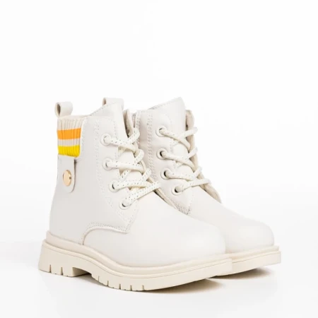 Детски чизми бежови  от еко кожа  Delina