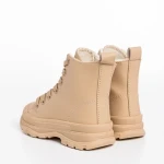 Детск  боти  Pasi бежови